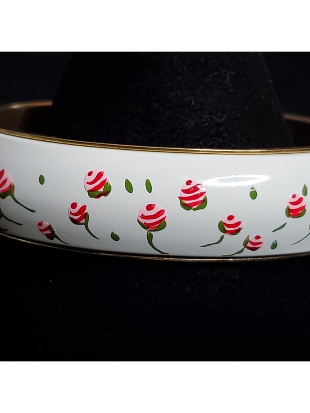 Vintage Bangle Bracelet Floral White Enamel Gold Tone 7"